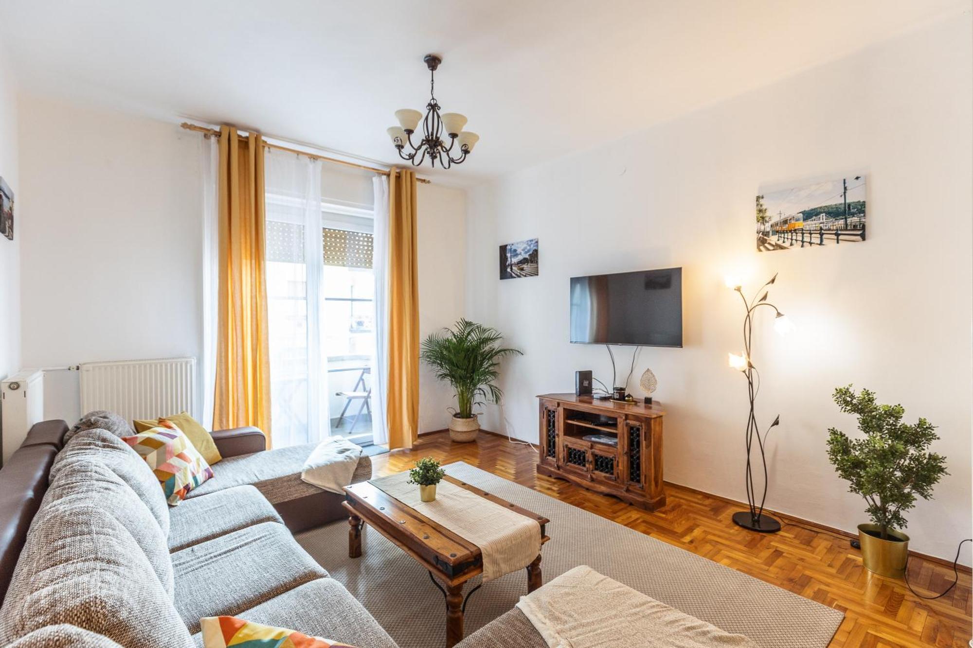 Bright & Spacious Riverside Apartment With Balcony Budapesta Exterior foto